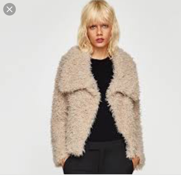 Oversized fuzzy coat - Picture 3 of 3